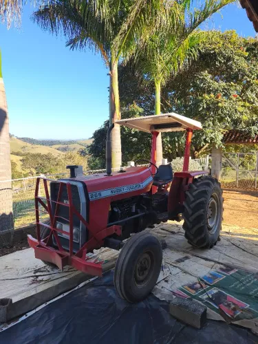Trator Massey-Ferguson 265 4x2 1980. !!!! impecável!!!!! Com arado incluso.