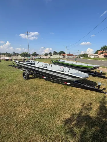 Canoa marreco  e carretinha tudo novo sem uso pronta entrega 