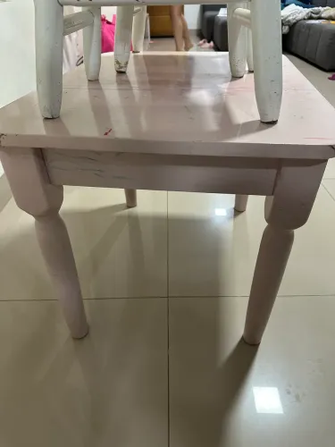 Mesa infantil com cadeira