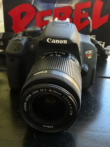 Canon EOS Rebel T5i + Lente 18-55mm IS STM | Excelente Estado