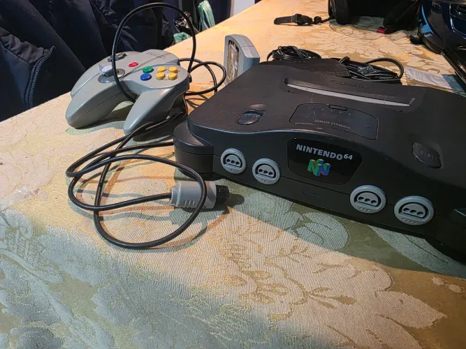 NINTENDO 64 ORIGINAL 1CONTROLE ORIGINAL FONTE ORIGINAL CARTUCHO ORIGINAL FUNCIONANDO