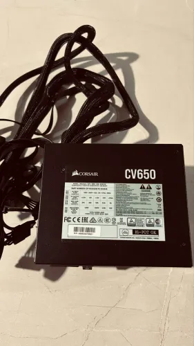 Fonte Corsair CV650 80Plus Bronze 650W