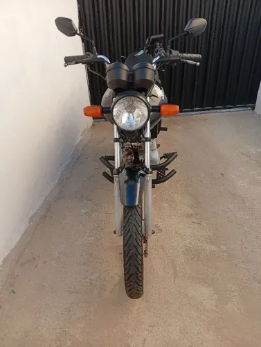 Vendo Honda fan 125 cc único dono.