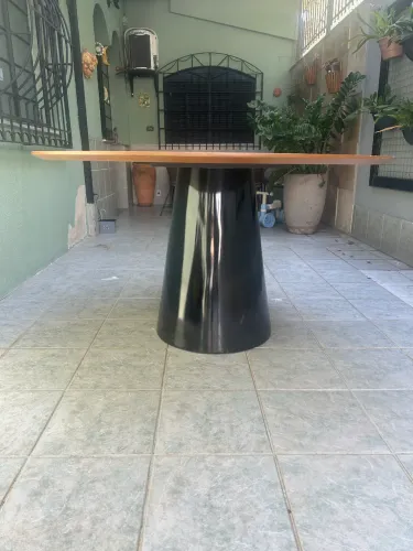 Mesa redonda de jantar