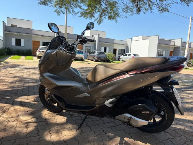 PCX DLX 160 - 2023