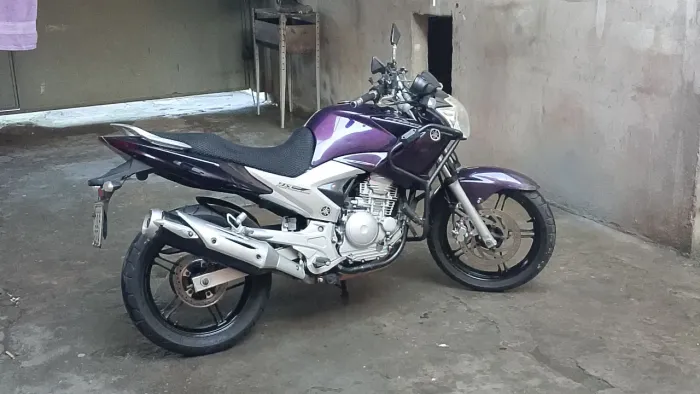 Vende-se Fazer 250cc ano 2012 