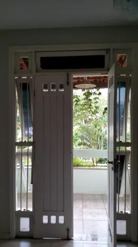 Casa no Sol Nascente com dois pavimentos- 87583 [58132]