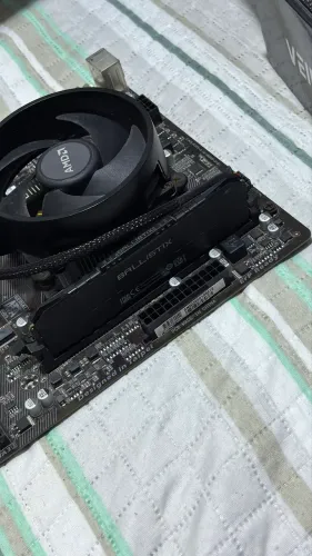 Pc Gamer ryzen 3 3200g + Rx 550 4gb
