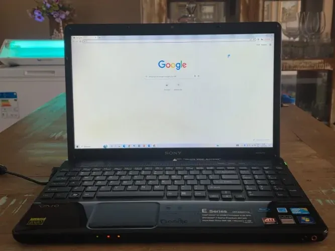 Notebook Sony Vaio i3 4GB HD 500GB Tela Full HD Blu-ray