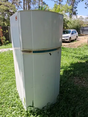 Geladeira Biplex 440 Consul COM DEFEITO TOTAL