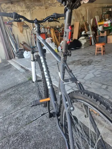 Bicicleta B-twin Rockrider 300