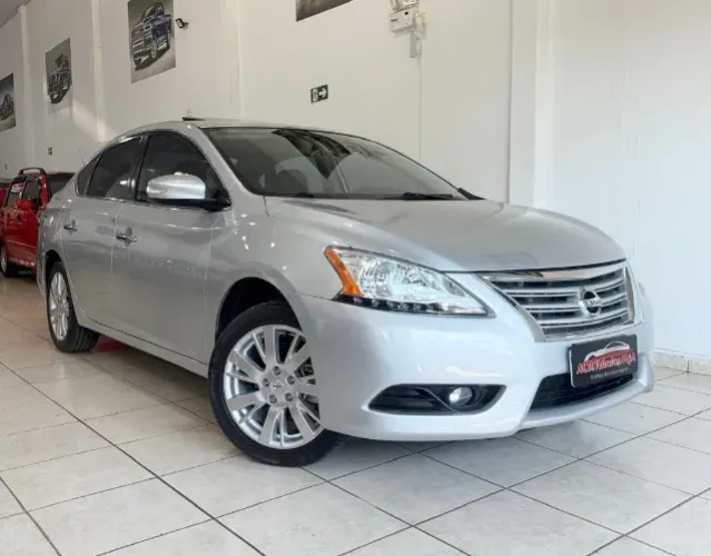 Nissan Sentra SL 2.0/ 2.0 Flex Fuel 16V Aut. 2016