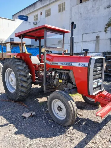 Trator mf 275