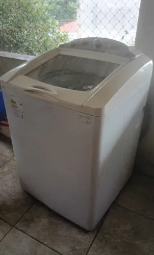 Máquina de lavar 15,1 k GE,com vazamento no retentor