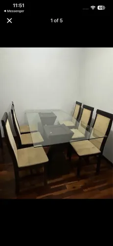 Mesa de jantar 6 cadeiras + aparador