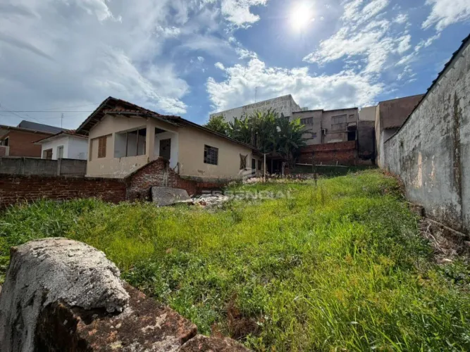 Terreno à venda, 504 m² por R$ 450.000,00 - Centro - Botucatu/SP