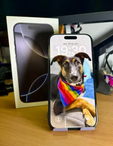 iPhone 16 Pro 128GB - Black Titanium - Excelente estado