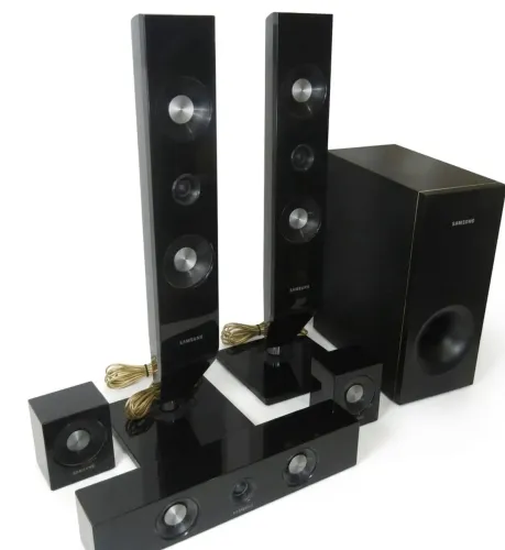 DVd player com home theater (5 caixas + 1 subwoofer)