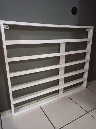 Expositor madeira