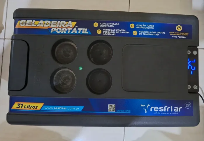 Geladeira portatil Resfriar quadrivolt 31 Lts com bluetooth,gela -21°
