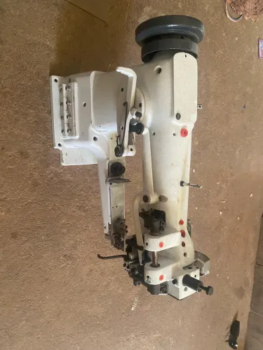 máquina de costura reta industrial - valor a combinar