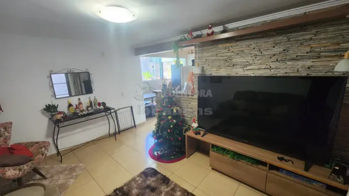 Casa Padrão em Guapiaçu