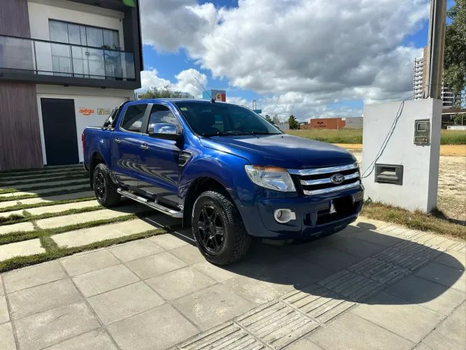 Ford Ranger XLT 2.5 16V 4X2 CD Flex 2014