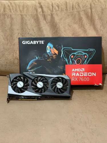 Placa de vídeo RX7600