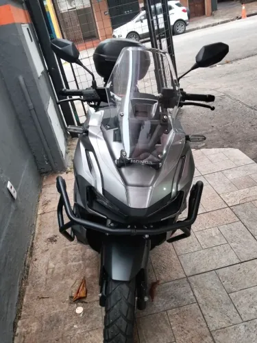 Venda scooter muito nova bem cuidada só eu ando!