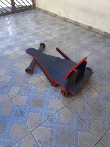 Carrinho Tipo Rolema ,novo com freios,rodinhas.