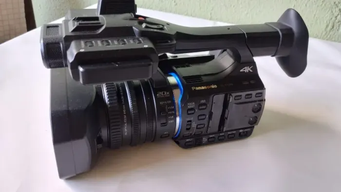 filmadora panasonic HC-X1000 20X OPTICAL ZOOM HYBRID O.I.S WI FI 4K