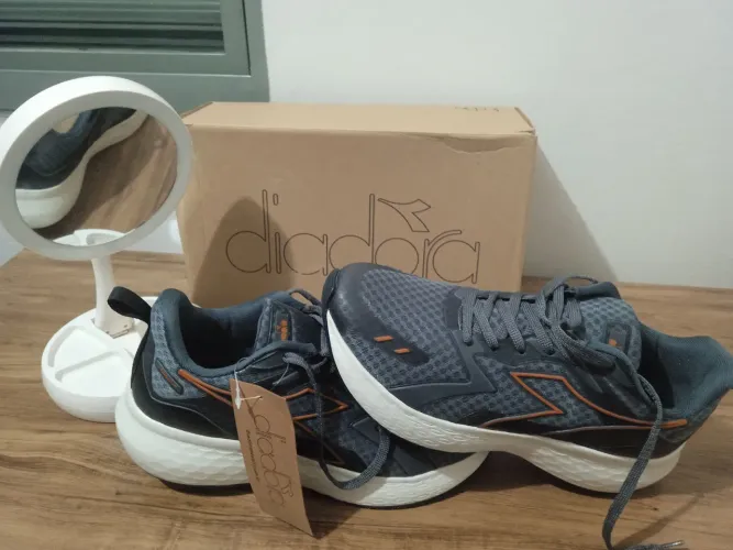 Super promoção do dia tênis diadora  novo.
