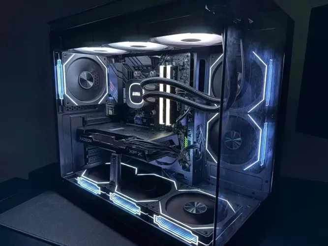 PC GAMER RYZEN 7 5700X + RX 6650 XT + 32GB RAM