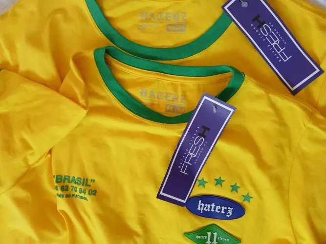Camiseta verde/amarela tam GG ou M nova com etiqueta
