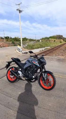 MT03 semi nova