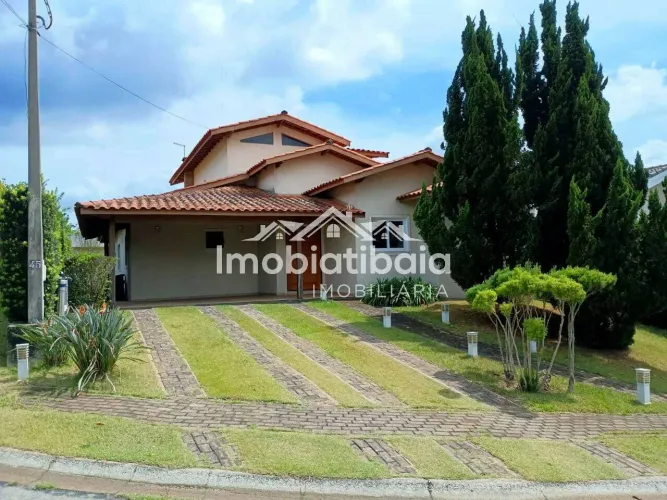 Casa à venda no Condomínio Figueira Garden - Atibaia - 633,23 m²