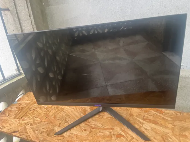 Monitor gamer mancer 21,5 100ghz (retirada de peças)