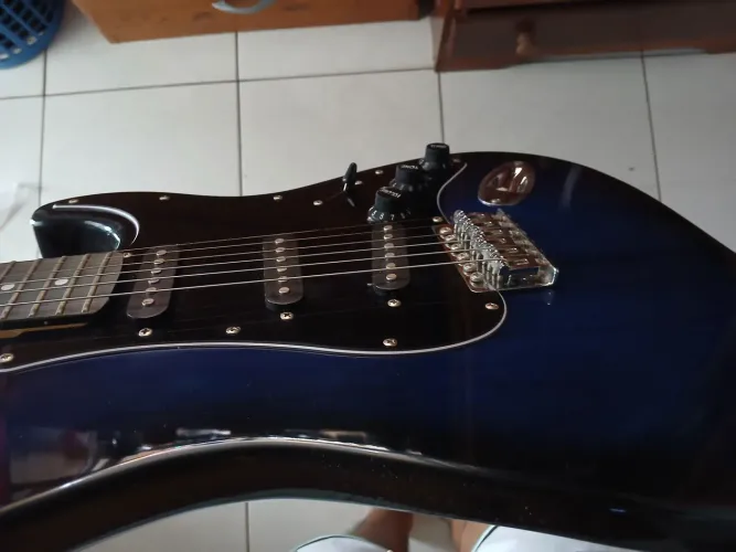 Guitarra elétrica 