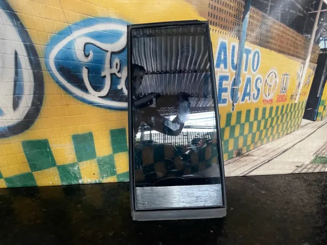 Vidro fixo porta traseira direita Mitsubishi tr4