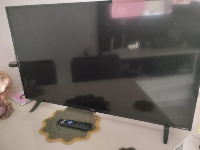 Vendo tv AOC Roku smart 43 polegadas 