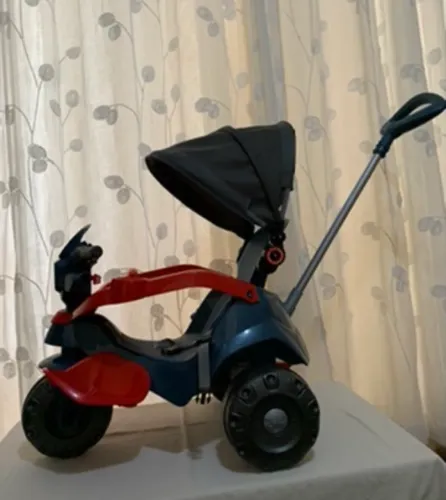 Motoca triciclo bandeirantes 