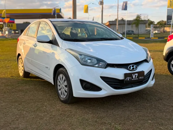 Hyundai HB20S C.style/c.plus1.6 Flex 16V Aut. 4P 2015