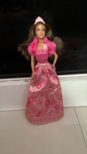 Barbie Princesa Mundo de Fantasia
