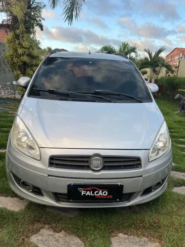 Fiat Idea Attractive 1.4 Fire Flex 8V 5P 2013