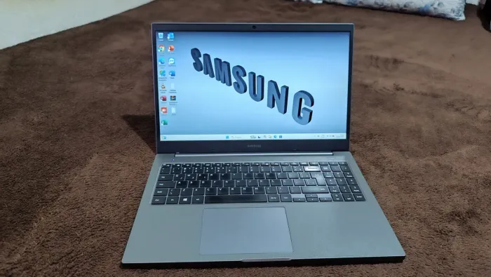 NOTEBOOK SAMSUNG BOOK 