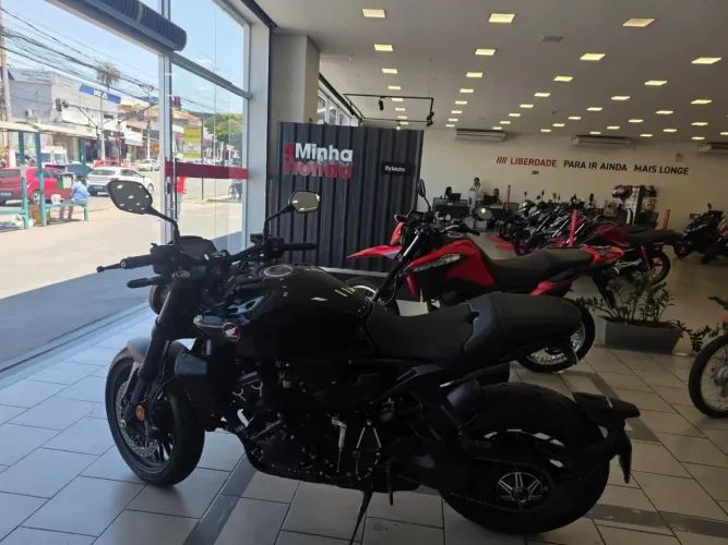 Honda CB 1000R Black Edition 2024 - 450km - Único Dono - Zerada