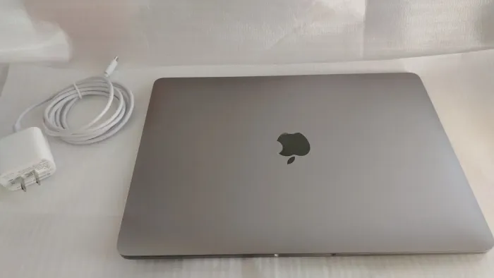 MacBook Pro 13" core i7 32GB RAM 512gb Bateria 236 Ciclos Garantia 1 Ano + Loja Física