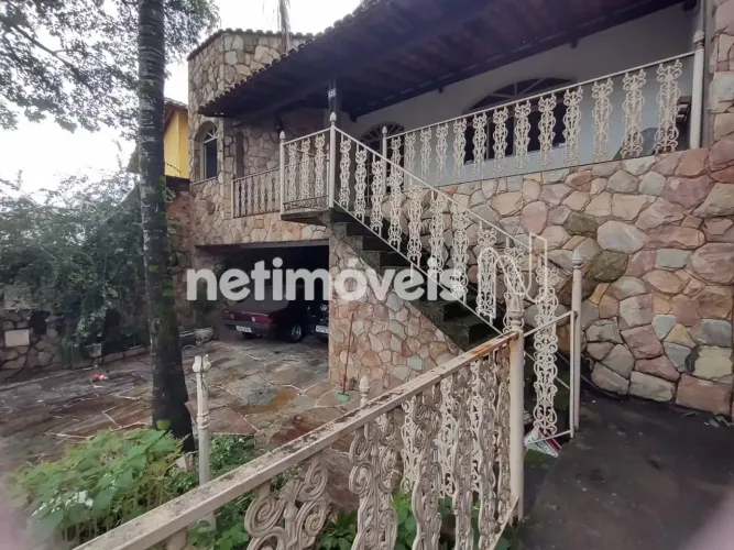 Casa a venda, 3 quartos, no Bairro Alto Caiçaras