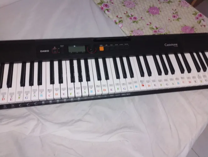 Teclado Cássio com a caixa e todo cifrado para iniciantes