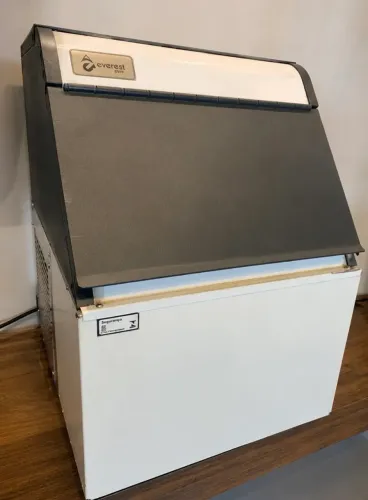 Máquina de Gelo 50kg Everest